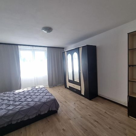 Apartament Central Питещ Екстериор снимка